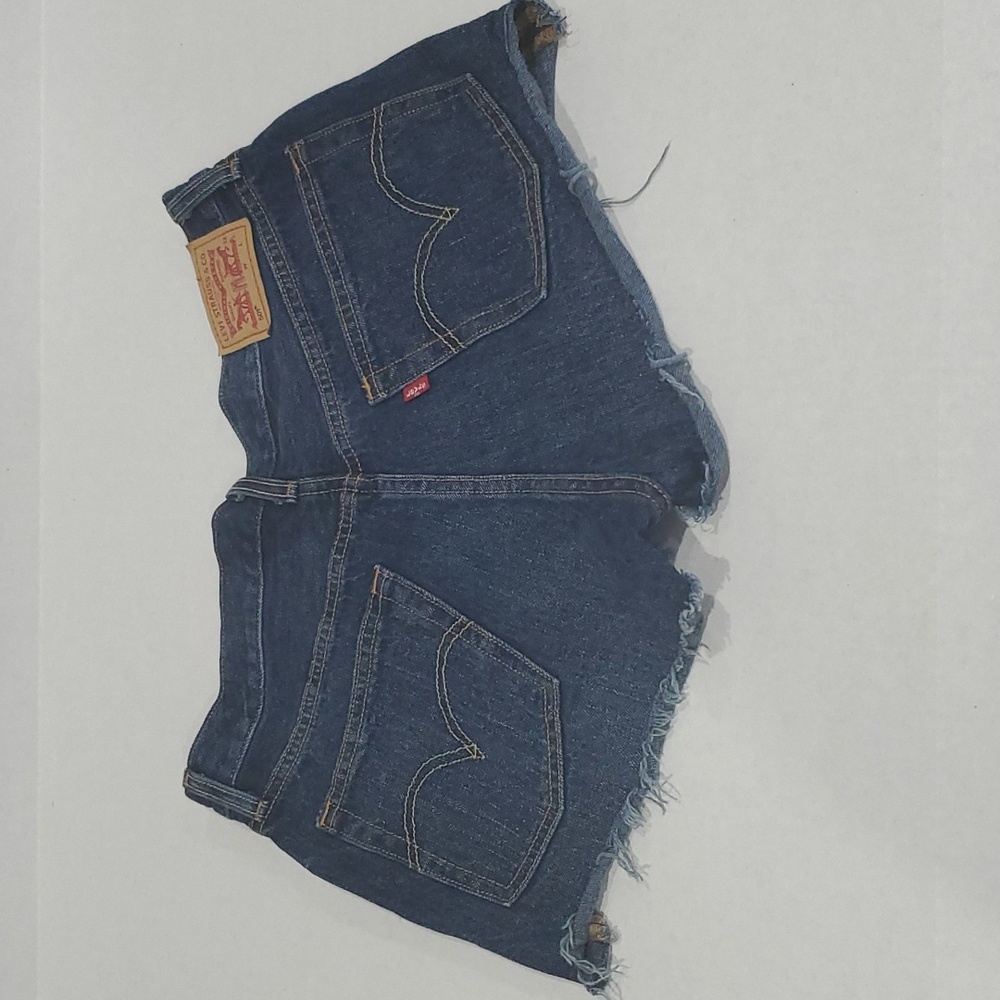 Levis 501 cut off jean shorts, Dark Denim size 28